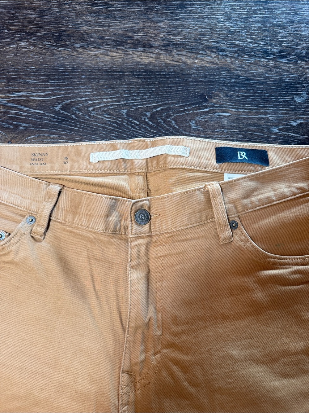 Banana Republic men’s Straight-Leg jeans in Tan - Picture 3 of 3